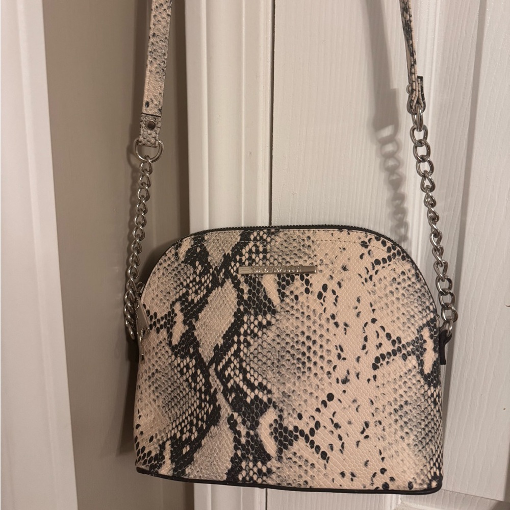 Steve Madden Cream and Black Crossbody Bag